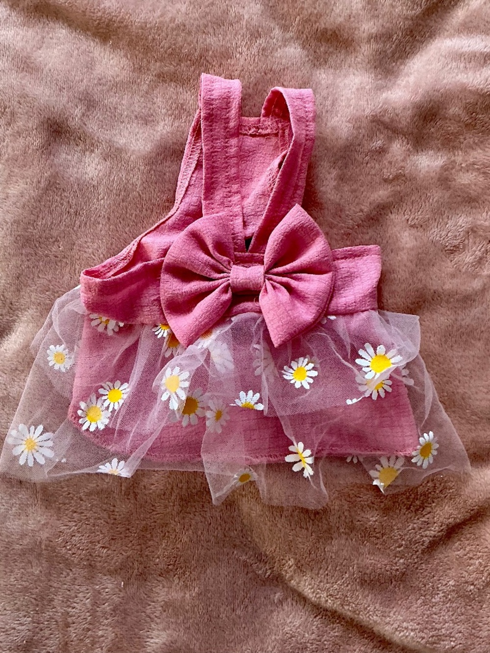 Adorable pink daisy summer dress